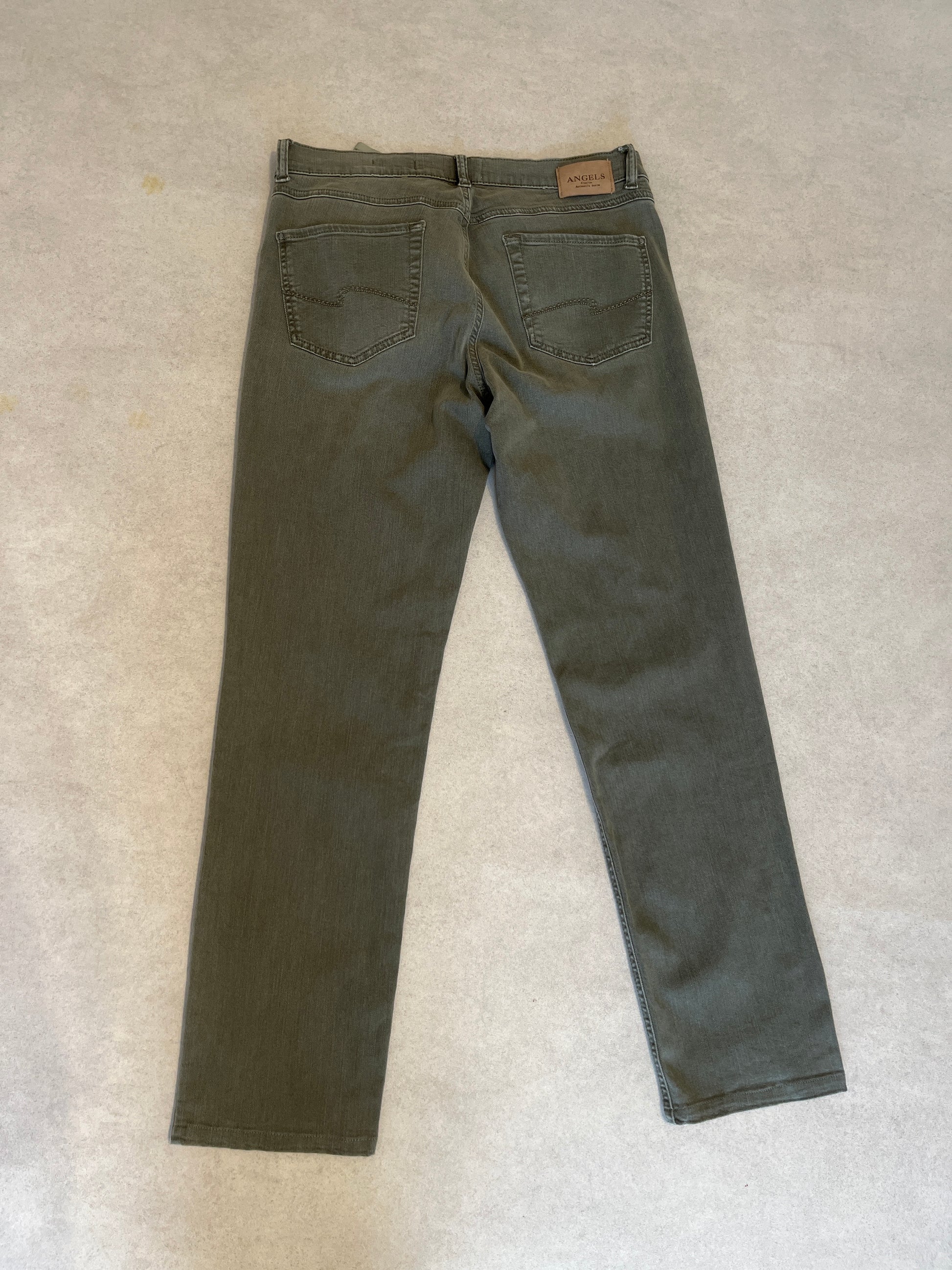 Jeans Angels // Größe 42 - irl.store 